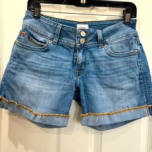 HUDSON woman’s jeans shorts-Size 26